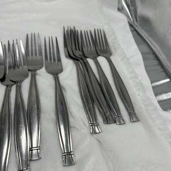 Oneida AMBIANCE 18/10 Stainless Silverware Flatware 30 PIECE LOT, MCM Silverware - Picture 7 of 7
